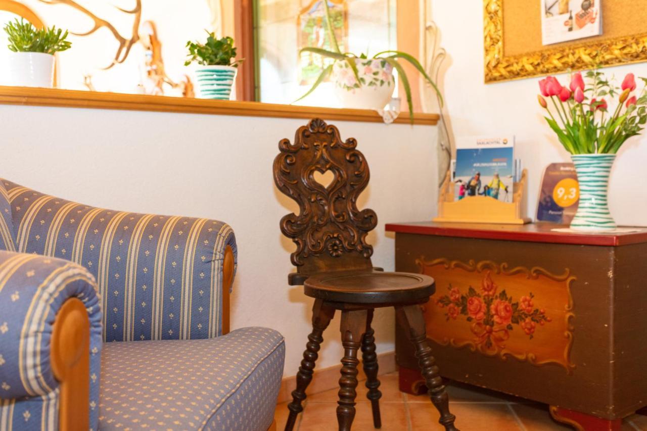 Pension Sonneck โลเฟอร์ ภายนอก รูปภาพ