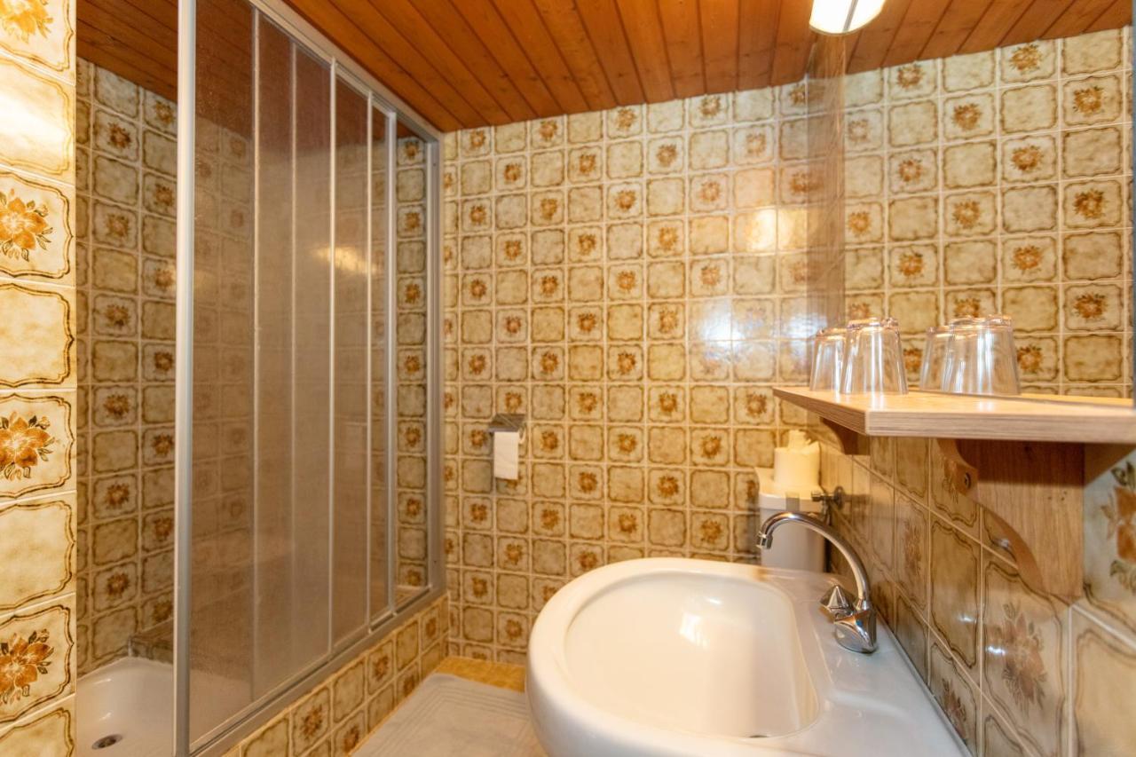 Pension Sonneck โลเฟอร์ ภายนอก รูปภาพ